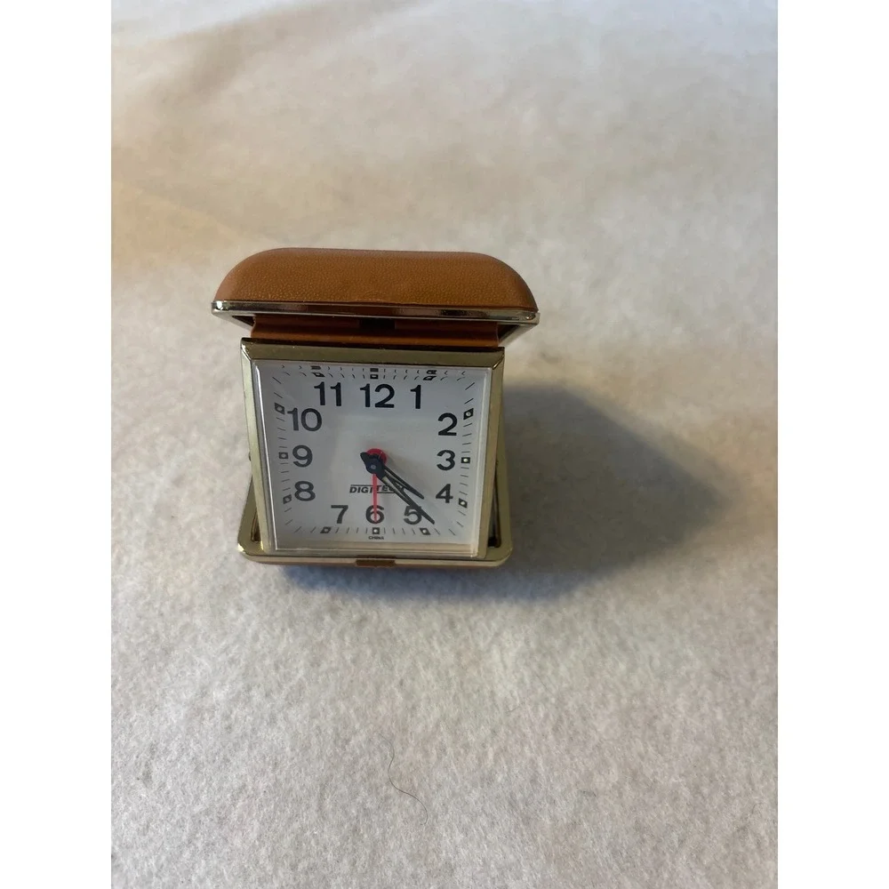 Digi-Tech Vintage Style Keywound Travel Alarm‎ Clock Tan Folding Case Mechanical